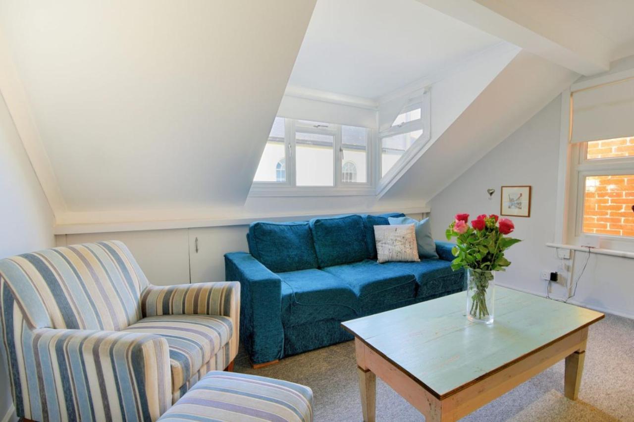 The Retreat Apartment Lyme Regis Exterior foto
