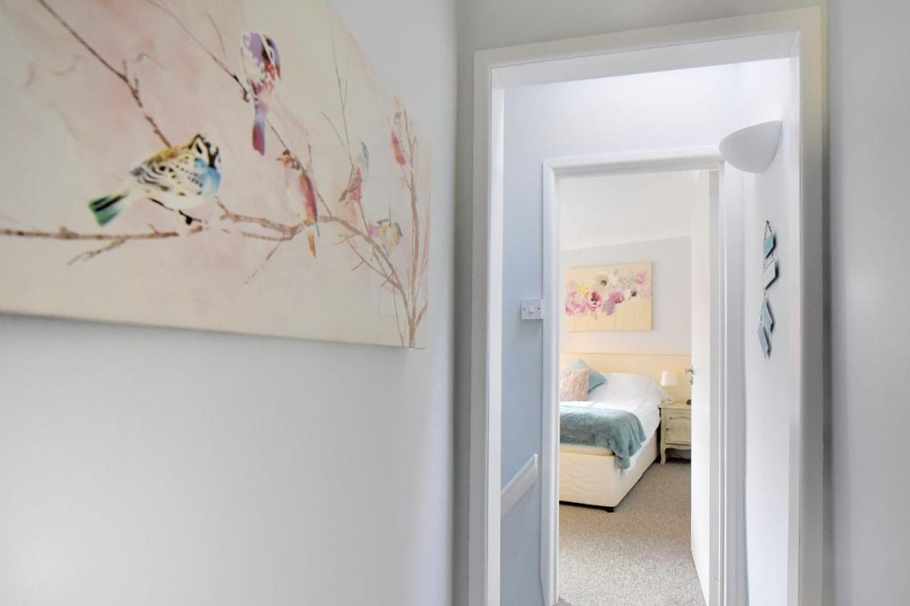 The Retreat Apartment Lyme Regis Exterior foto